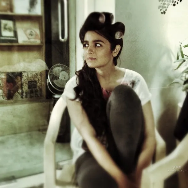 Alia Bhatt - Bollywood's New Goddess with Boundless Prospects photo 3