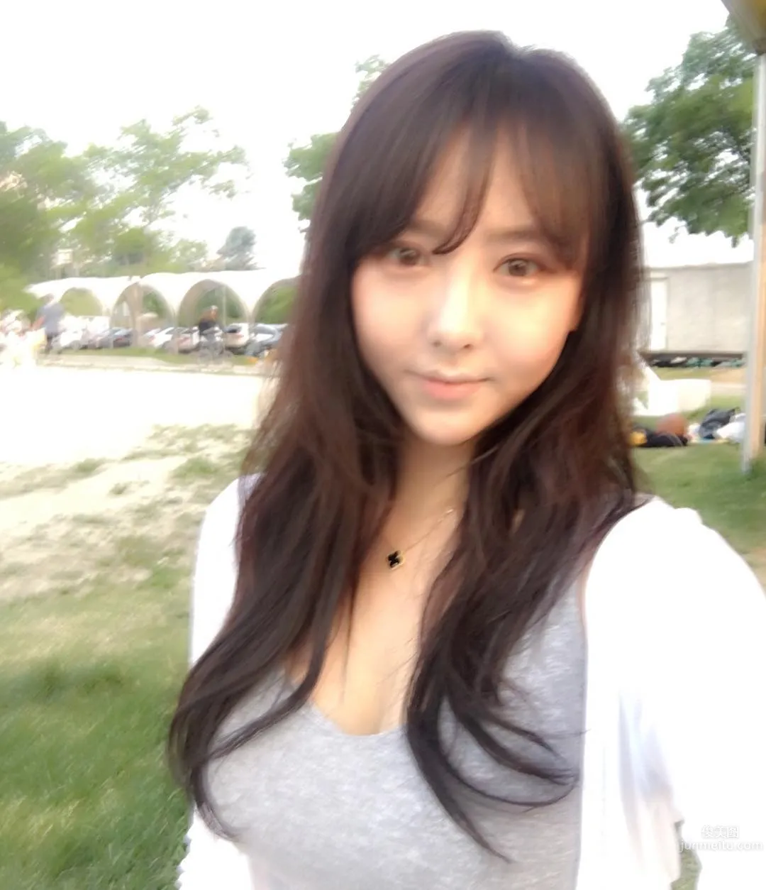 Lovelyn - Super Energetic Korean Cute Girl photo 27