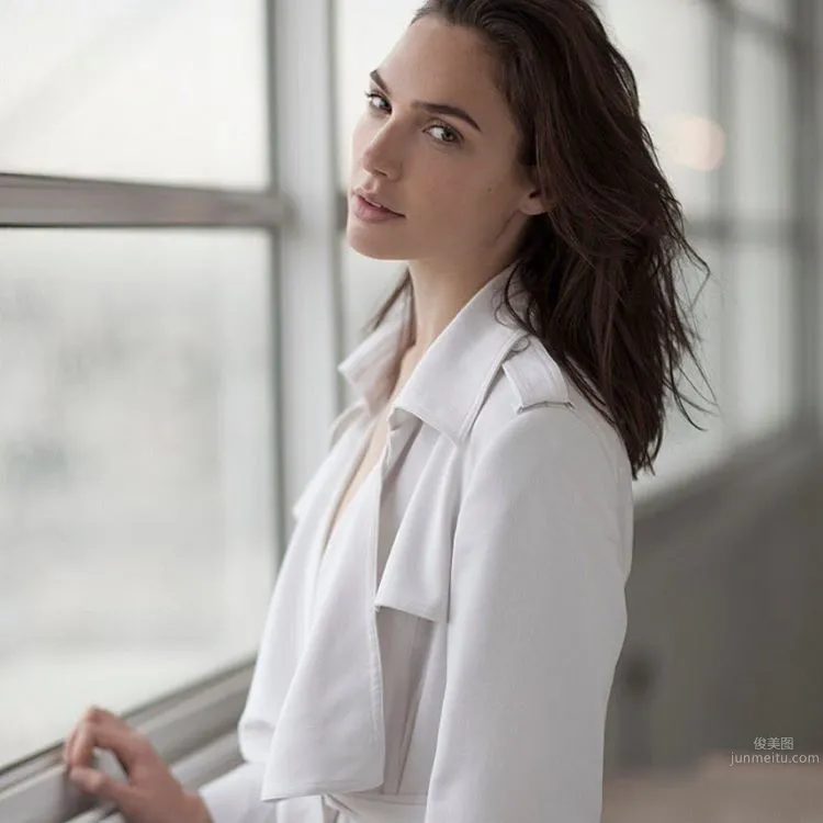 蓋爾·加朵(Gal Gadot)- 以色列第一美女高清寫真 10