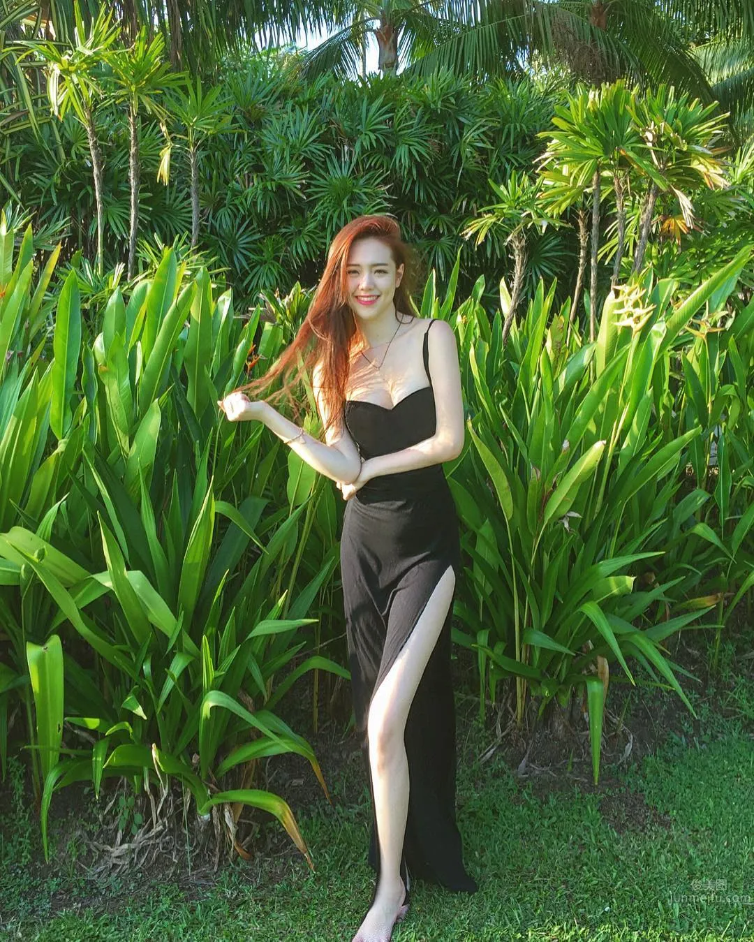 Zhang Kailing - Elegant Goddess Bikini Latest Photos photo 6
