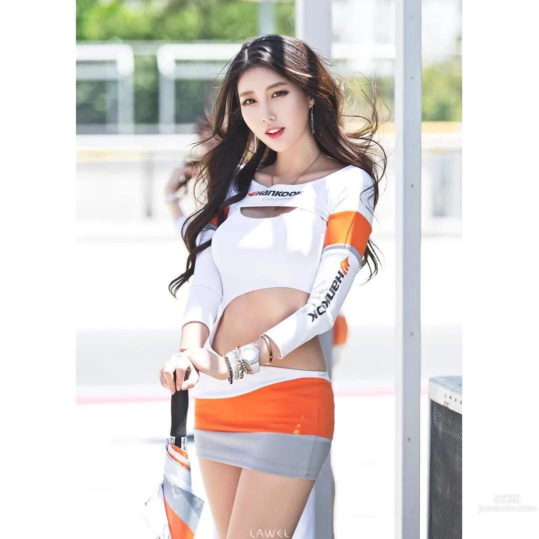 Shin Se Ha - Stunningly Beautiful South Korean Racing Queen photo 18