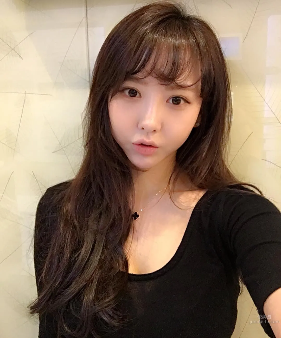 Lovelyn - Super Energetic Korean Cute Girl photo 33