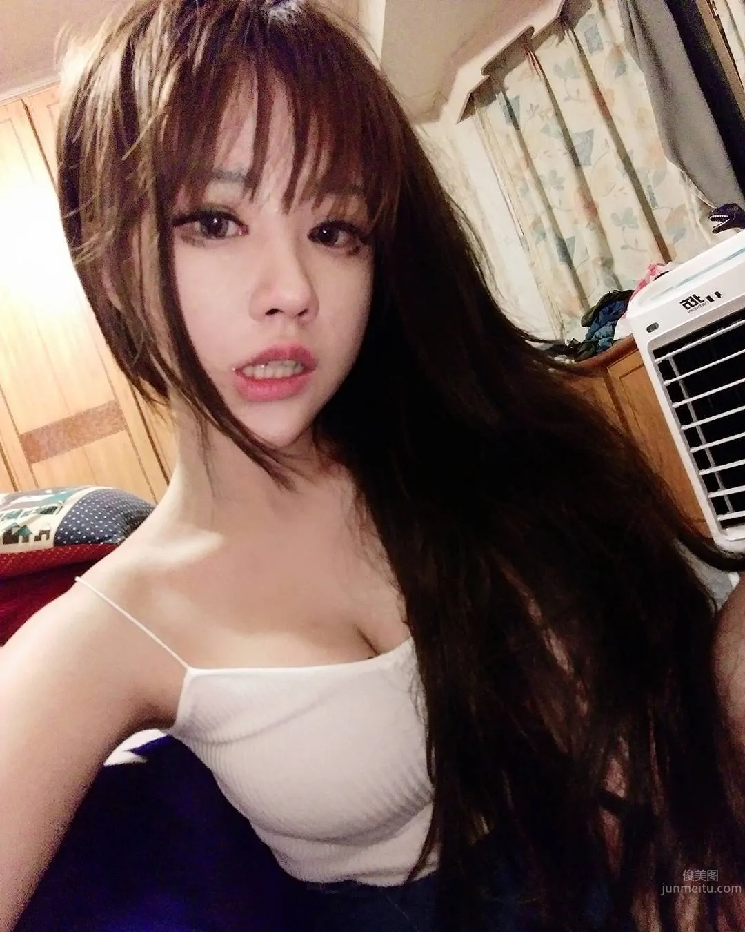 陈歕- 充满忧伤感的妹子私房照_7