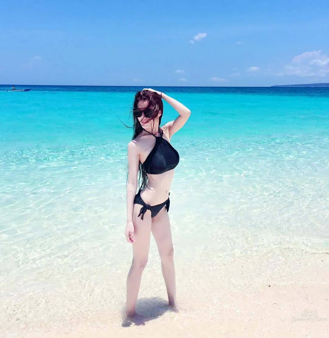 Cherry Quahst, Dreamlike Figure Bikini Private Shoot photo 6