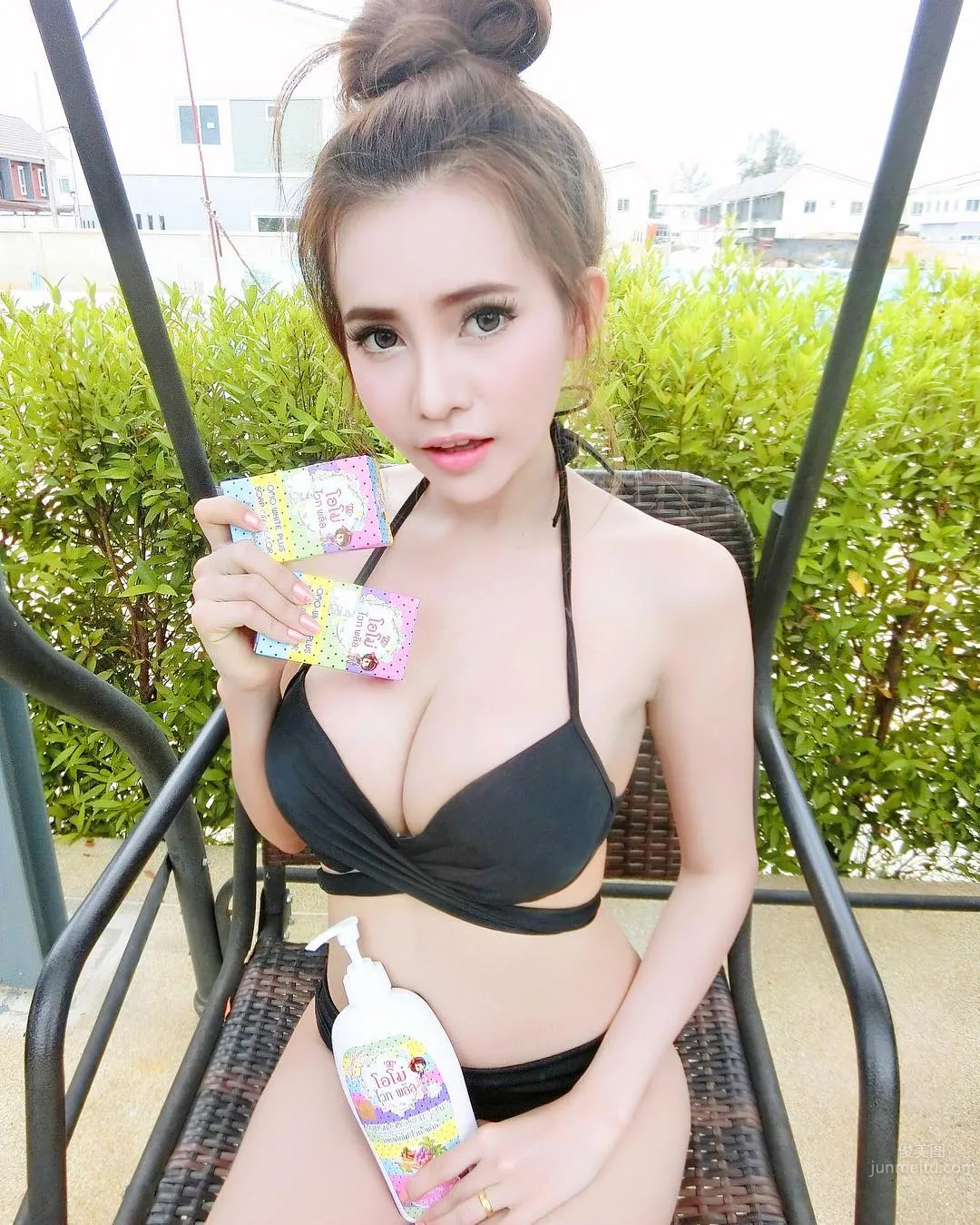 Sutasinee Siriruke, Thailand's Hottest Food Stall Owner photo 14