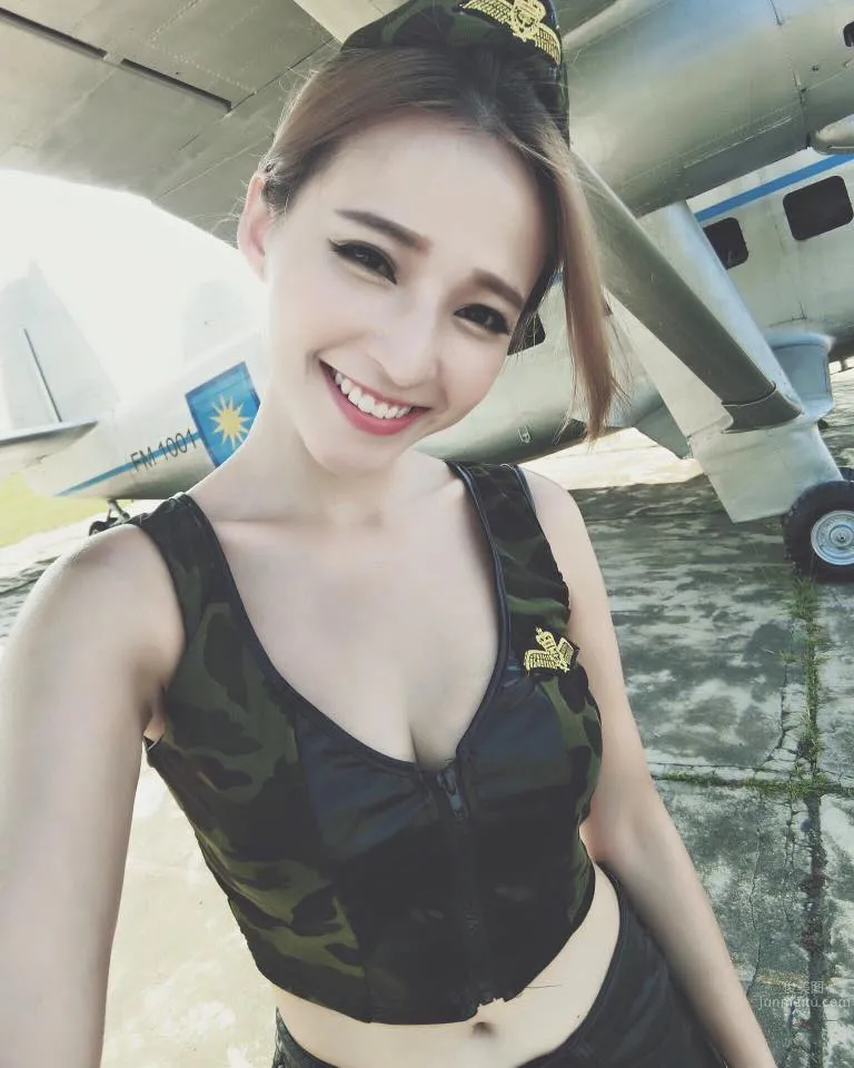 Agnes Lim - Malaysian Beauty Fresh Selfie photo 3