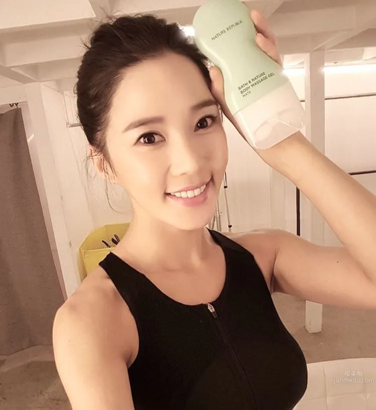 Ray Yang - Fitness Trainer with Both Beauty and Elegance photo 15