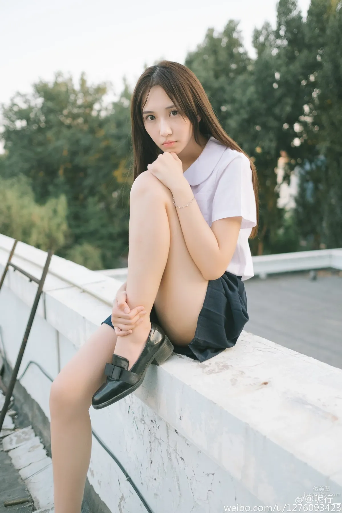Ne Xing - Innocent Girl Super Eye-Catching Outdoor Shoot Photos photo 4