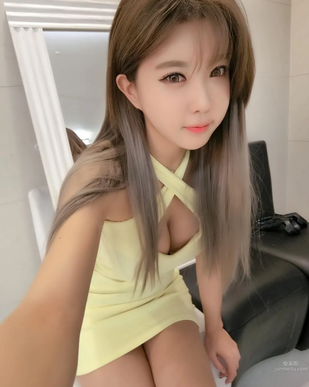 Heo Yun Mi - Off-the-Charts Looks Car Model Private Shoot photo 49