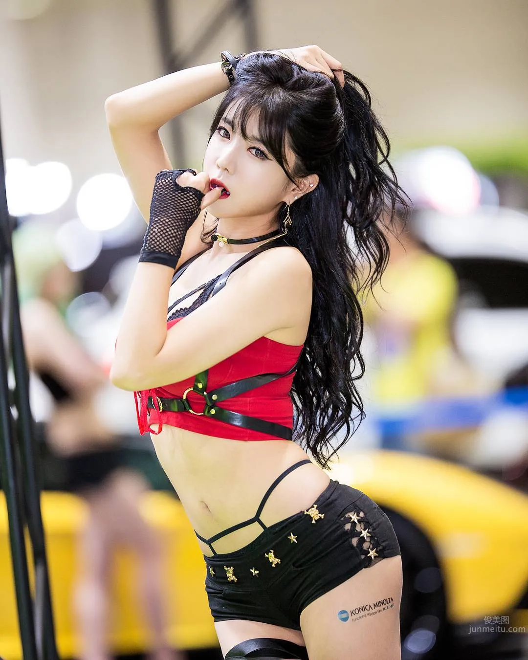 Heo Yun Mi - Off-the-Charts Looks Car Model Private Shoot photo 12