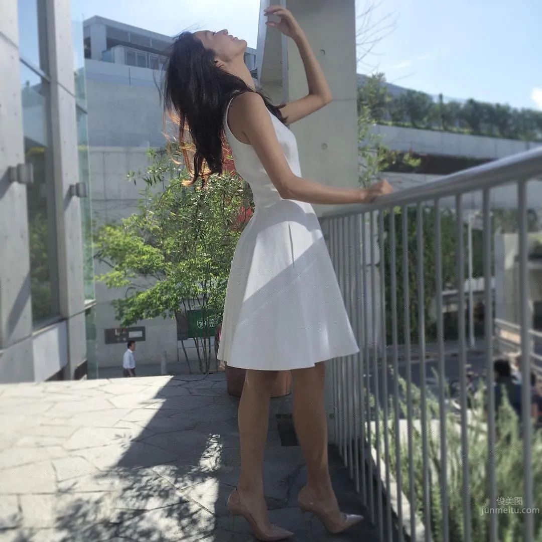 Michiko Tanaka, Magical 9-Head-Body Beautiful Legs Beauty photo 8
