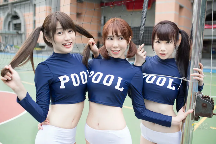 陳伊、董梓甯、楊曉帆-「伊梓帆」比基尼聯合寫真書 2