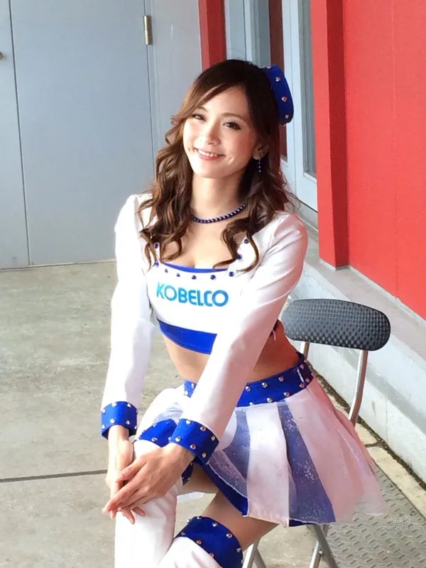 Chisaki Miki, Intellectual and Beautiful Racing Queen photo 7