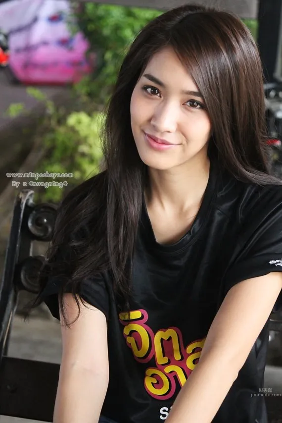 พีชญา วัฒนามนตรี: Min photo 2