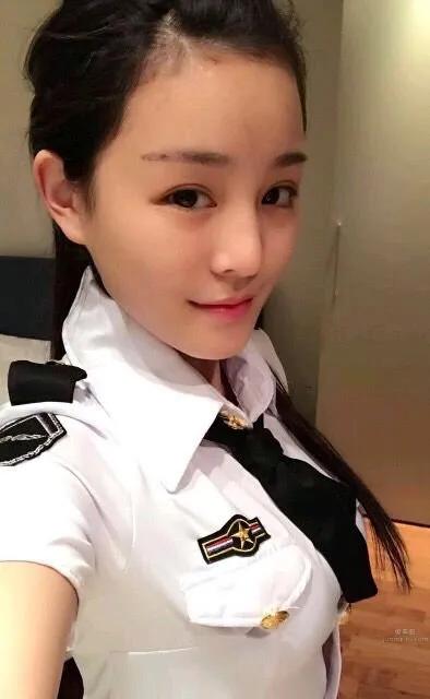 林清儿- 鲜肉明星模特私房照_12