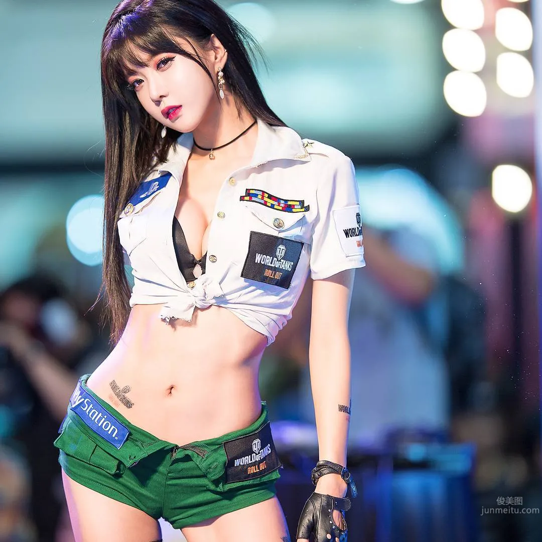 Heo Yun Mi - Off-the-Charts Looks Car Model Private Shoot photo 3