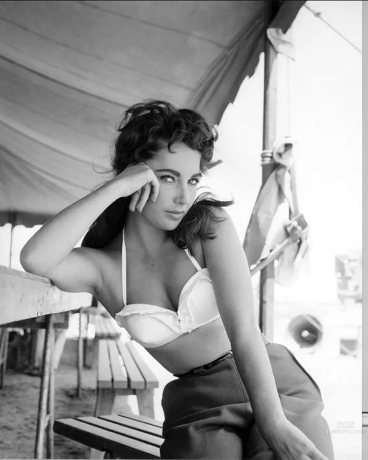 Camilla Belle - American-Brazilian Mixed-Race Beauty IG Life Photos photo 11