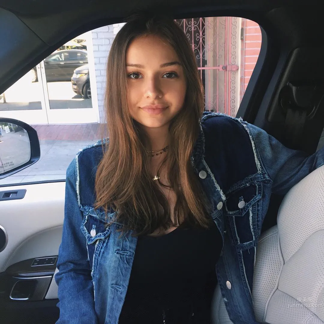Sophie Mudd - American Sweetheart with an Amazing Figure photo 20