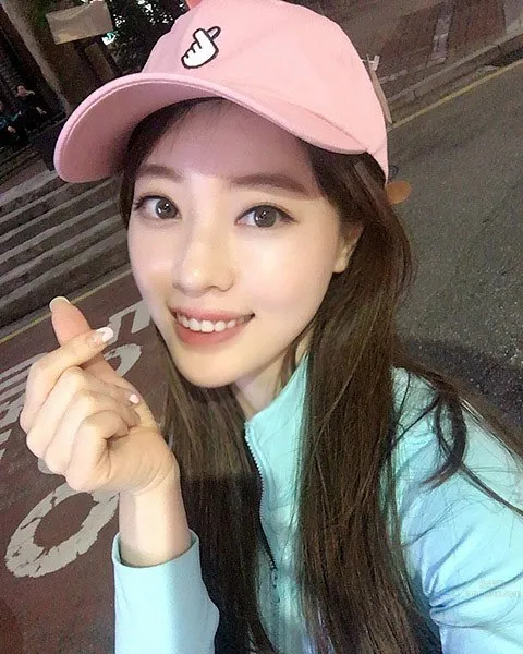 梁定原- 氣質瑜伽美女私房照 2