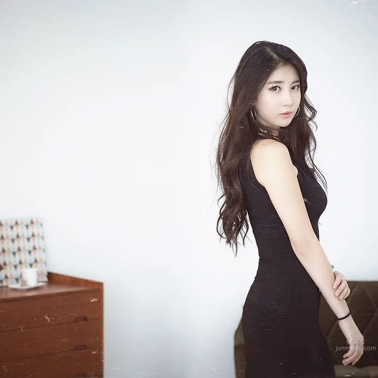 Shin Se Ha - Stunningly Beautiful South Korean Racing Queen photo 23