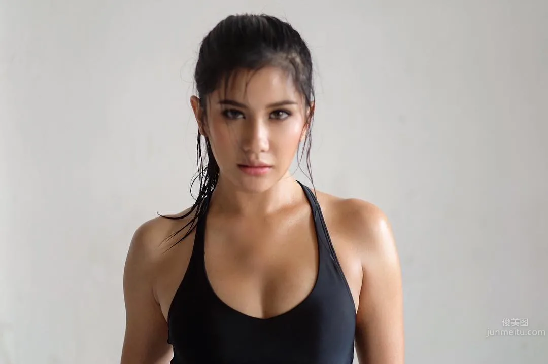 Poo Praiya - Thai-Chinese Mixed-Race Beauty Sexy Beautiful Photos photo 30