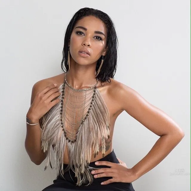 阿黛莱德·凯恩(Adelaide Kane)- 澳大利亚绝美女神私房照_7