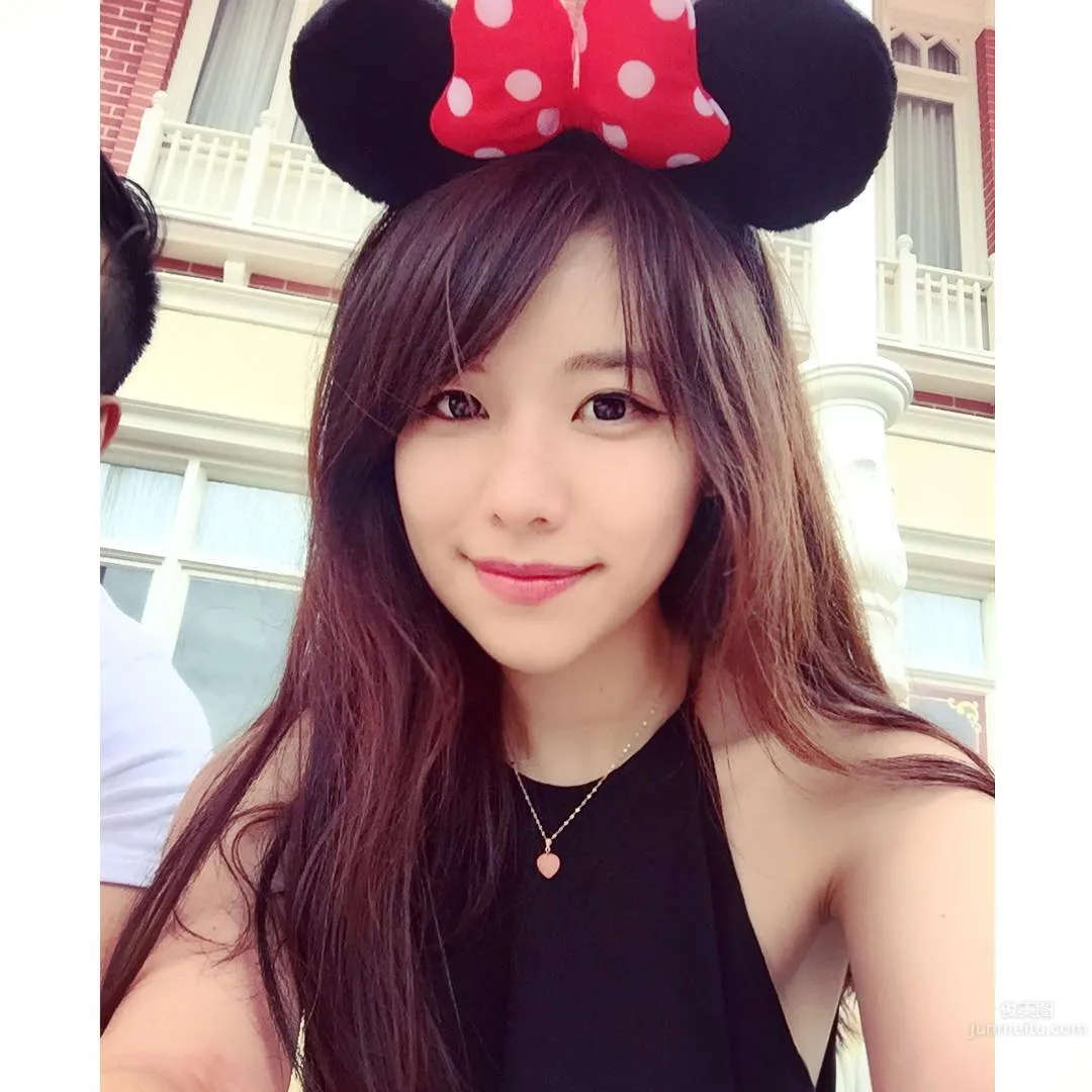 Huang Jiayi - Naturally Beautiful, Pure and Lovely Girlfriend Style photo 3