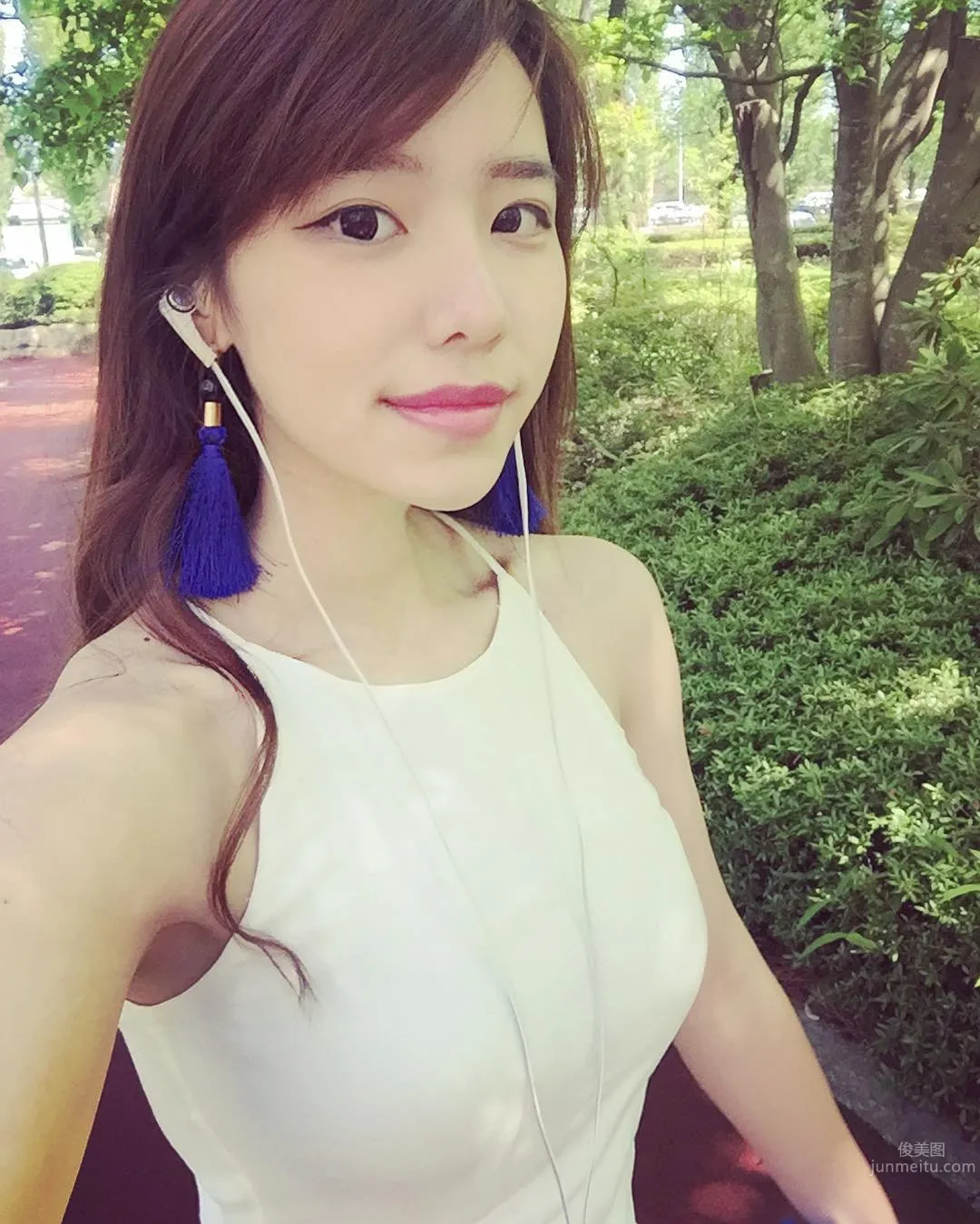 Huang Jiayi - Naturally Beautiful, Pure and Lovely Girlfriend Style photo 11