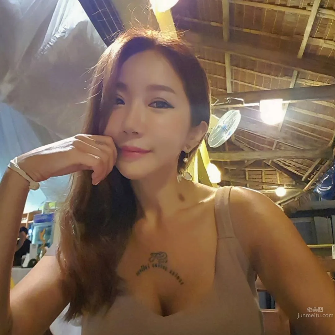 이승희- 小阿姨八字奶实在诱人_27