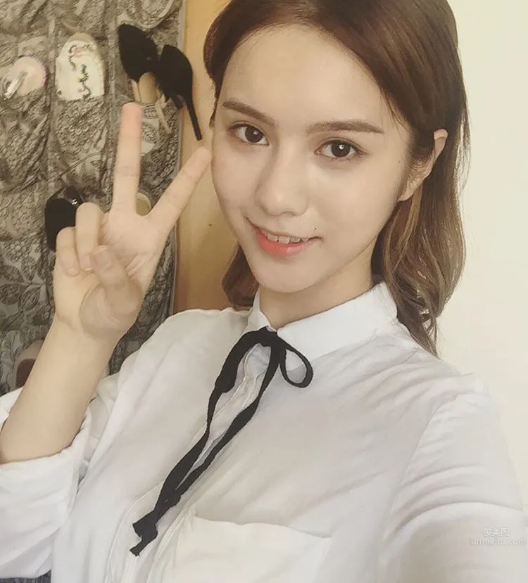 Larine Tang: instagram photo 10