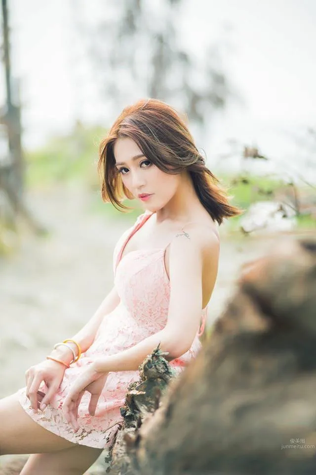 Sun Shasha, Taiwan Cello Music Talented Girl Beautiful Bust and Legs photo 12