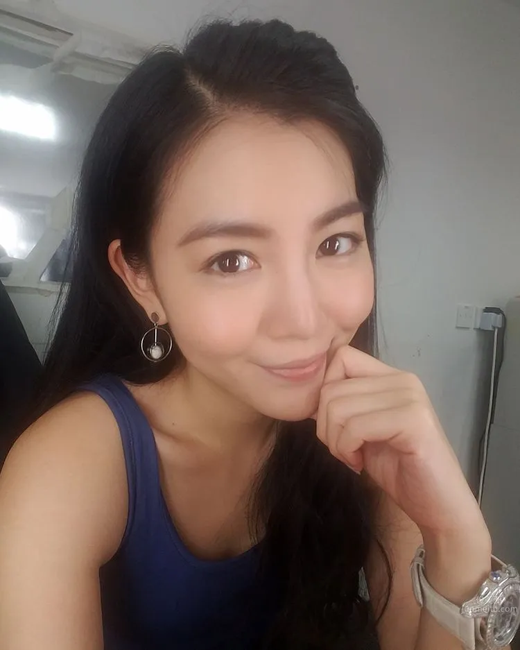Nicole Wan - She Has a Pair of Clear Beautiful Eyes photo 14