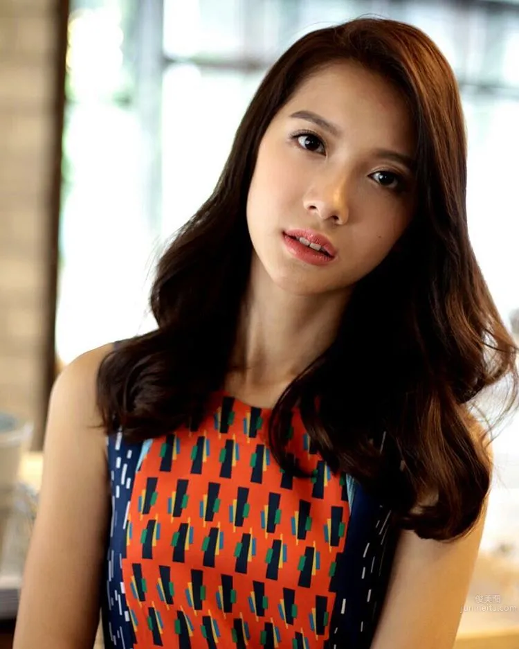 Serene Lim - Malaysia's National Goddess Beautiful Photos photo 5