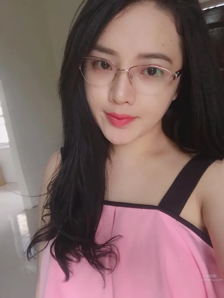 Cao Giang - These Heavy Breasts Do Not Need to Be Squeezed at the Base photo 19
