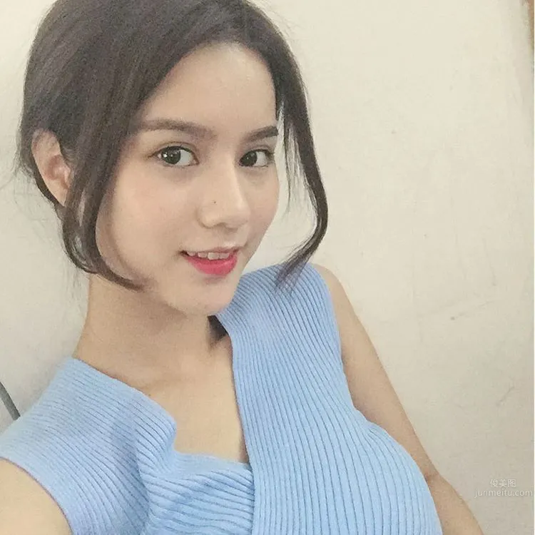 邓月平Larine- instagram最新私房照_0