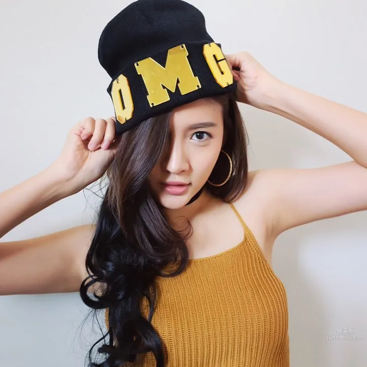 Oravee Luangvibbonporn, Thai Beauty Singer Whose Smile Drives Fans Crazy photo 6