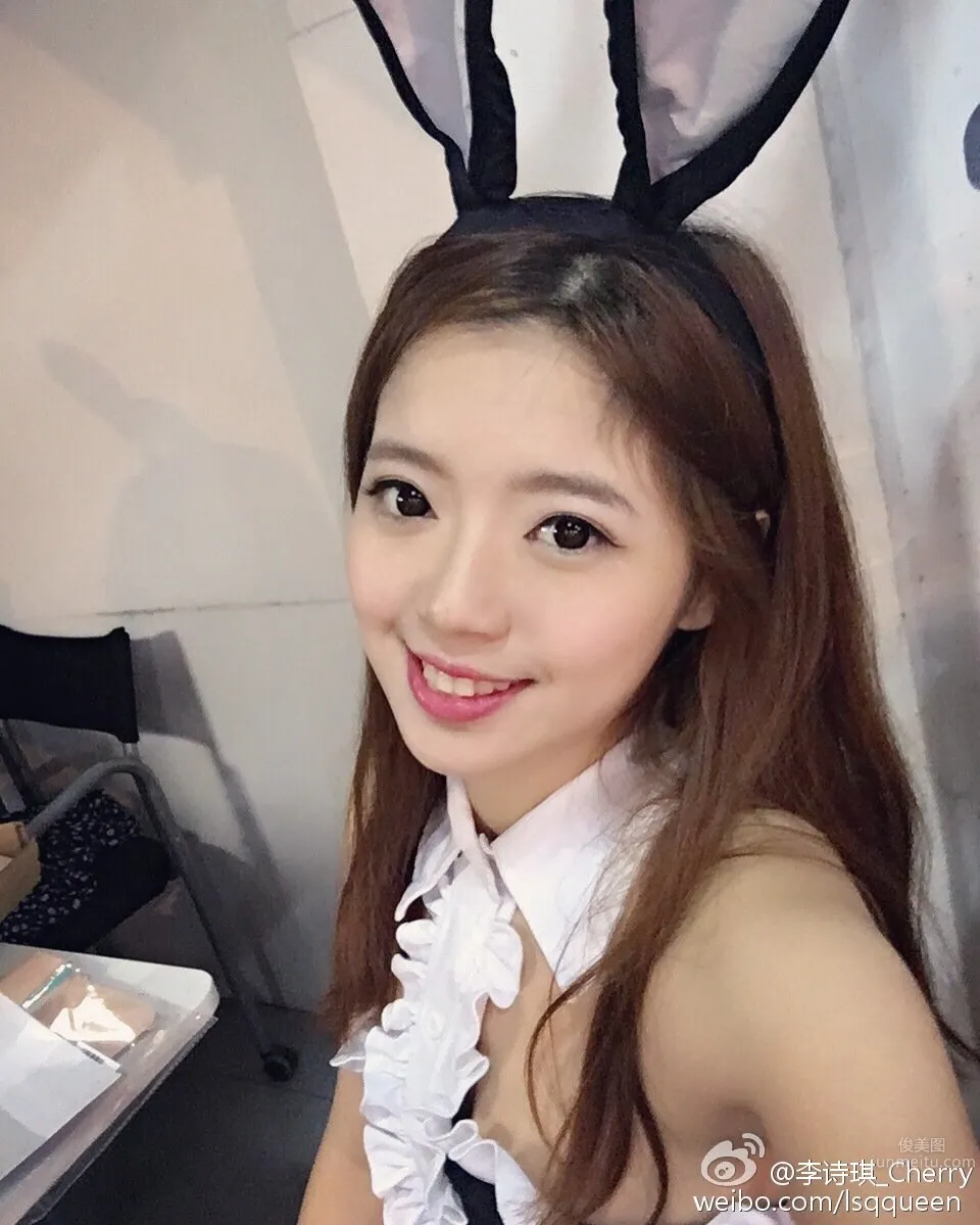 Li Shiqi - Cello Beauty Private Shoot photo 2