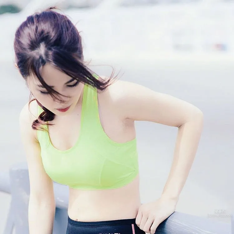 Liu Shufang Joyce Low - Cute and Sexy Little Woman photo 20