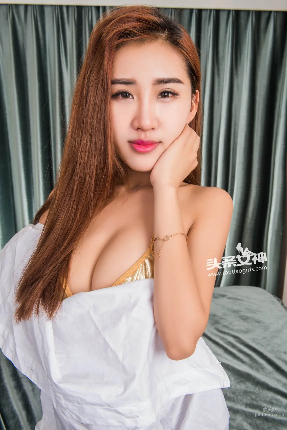 馨儿- [TouTiao头条女神] 2017-02-02 学妹思春期_17