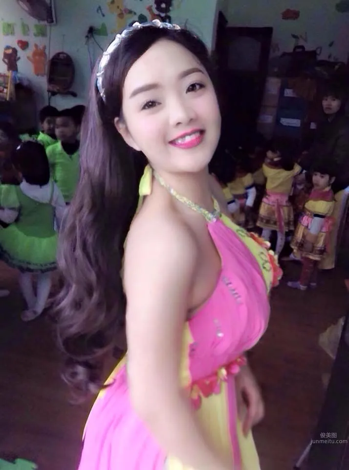 Cao Giang - These Heavy Breasts Do Not Need to Be Squeezed at the Base photo 2