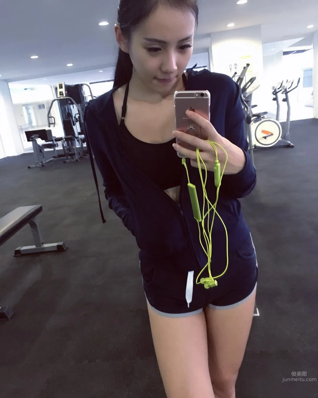 Guo Huixin Celeste Kok - Fitness Built an Unbelievable Figure photo 17