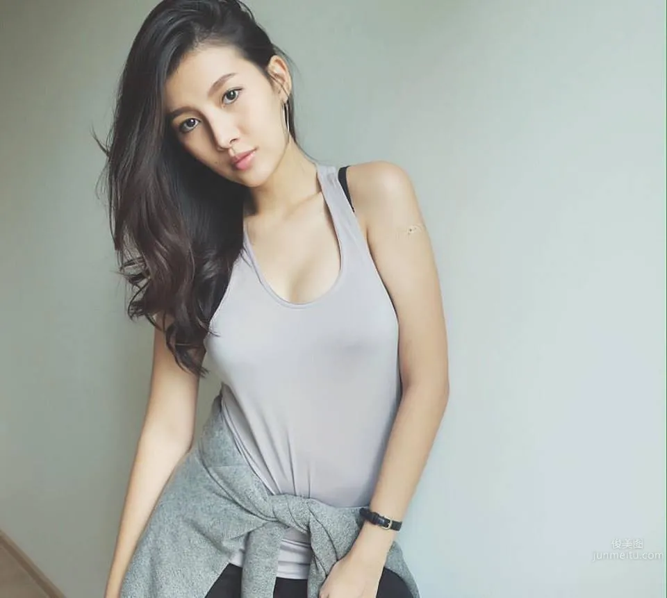 Oravee Luangvibbonporn, Thai Beauty Singer Whose Smile Drives Fans Crazy photo 18