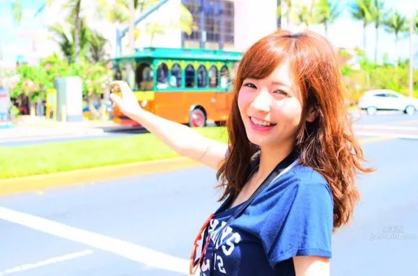 Honoka - Hottest Beer Girl Private Shoot photo 29