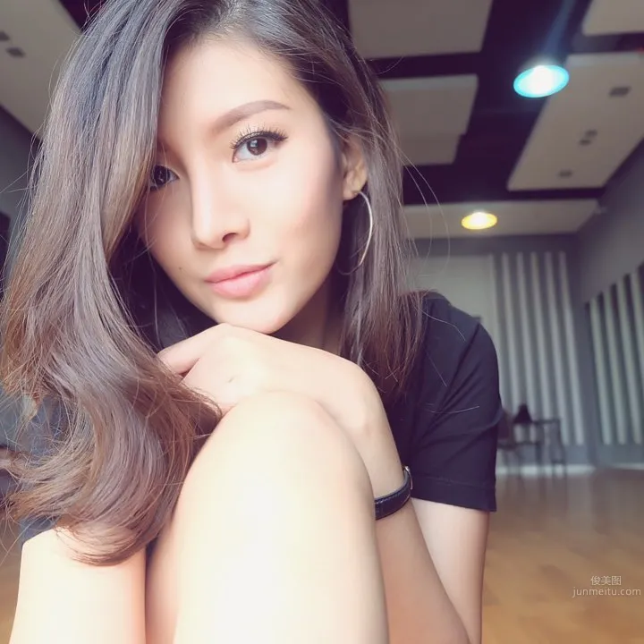 Oravee Luangvibbonporn, Thai Beauty Singer Whose Smile Drives Fans Crazy photo 20