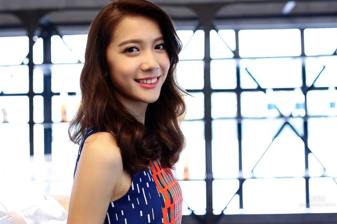 Serene Lim - Malaysia's National Goddess Beautiful Photos photo 6