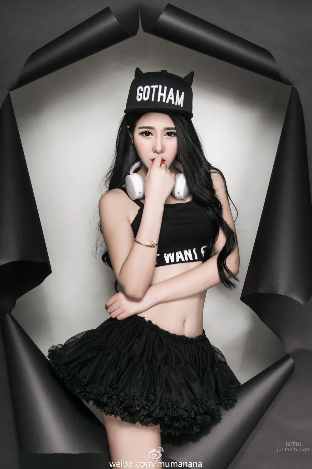Nada Shaoye - Smiling Beauty Private Photos photo 15