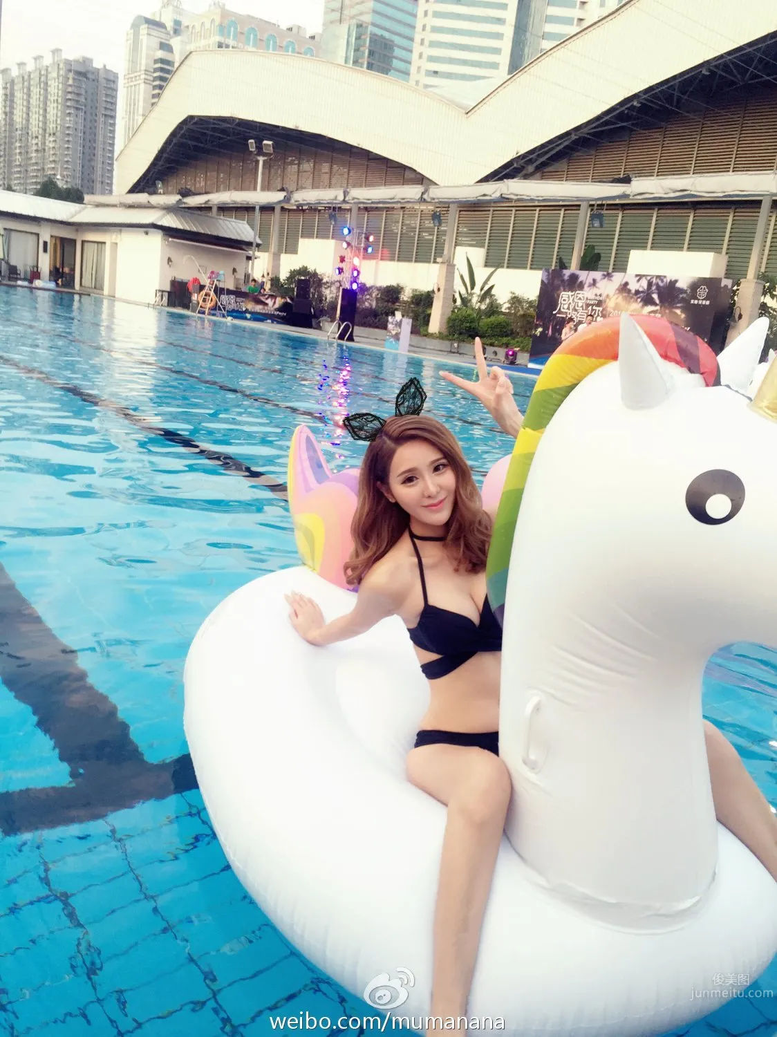 Nada Shaoye - Smiling Beauty Private Photos photo 10