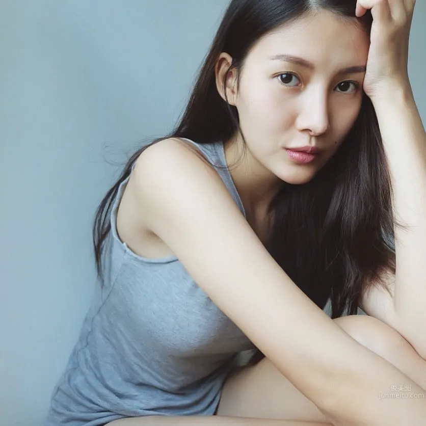 Oravee Luangvibbonporn, Thai Beauty Singer Whose Smile Drives Fans Crazy photo 17