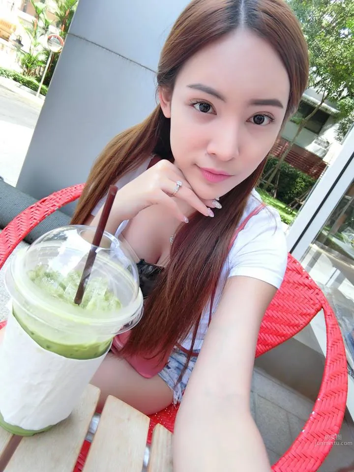 Minta Phosri: Photo Set 2025 photo 6
