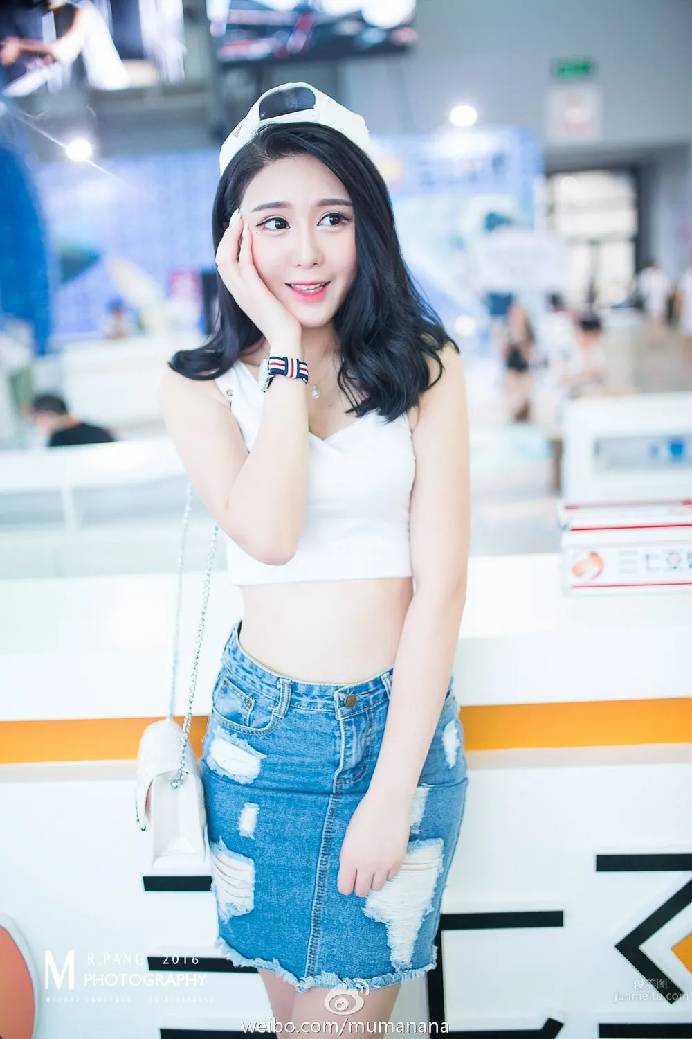 Nada Shaoye - Smiling Beauty Private Photos photo 13